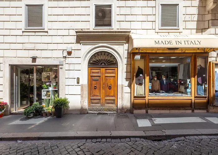 Charming At Spanish Steps, No Elevator Appartement Rome