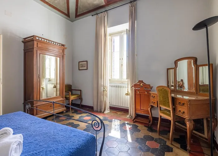 Charming At Spanish Steps, No Elevator Appartement Rome