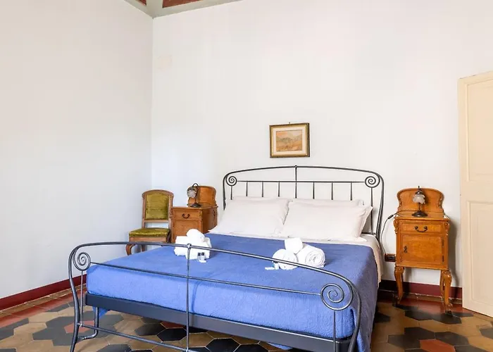 Charming At Spanish Steps, No Elevator Appartement Rome